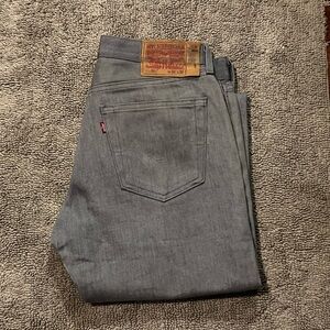 Levi’s 501s grey